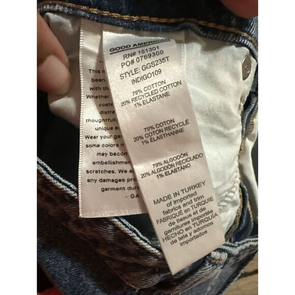 Good American GOOD CUT-OFF SHORT INDIGO 109 GGS235TSize 4/27 Inseam 3" - Picture 5 of 5